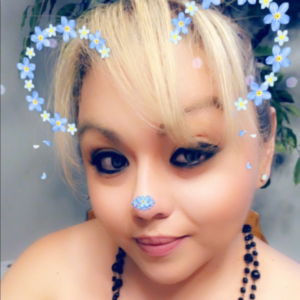 Meet your Posher, Annette